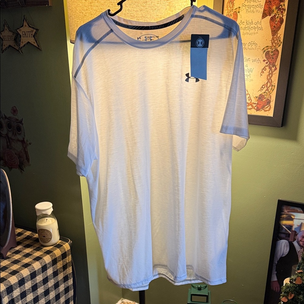 Under Armour Men's Light Gray Short Sleeve Tee